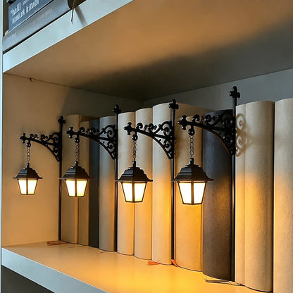 Vintage Mini Boekhoeklamp